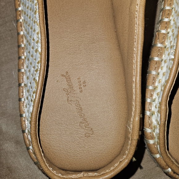 Universal Thread Lona Mules,  Memory Foam Espadrilles women's size 12 - Picture 4 of 8